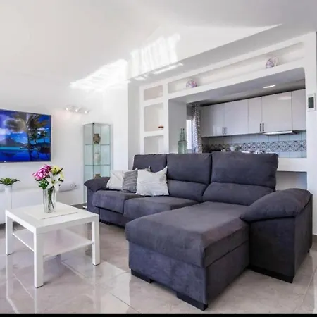 Paraiso Villa *